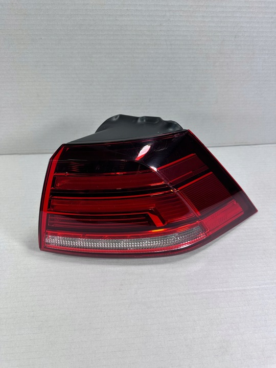 фото №1, Golf vii рестайлинг лампа правая задняя зад led 5g0945096q