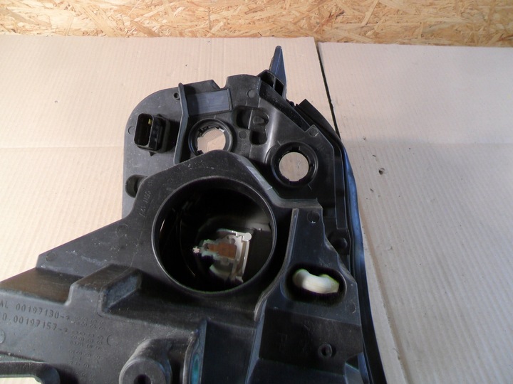 фото №12, Toyota proace лампа права фара 9808581180-00