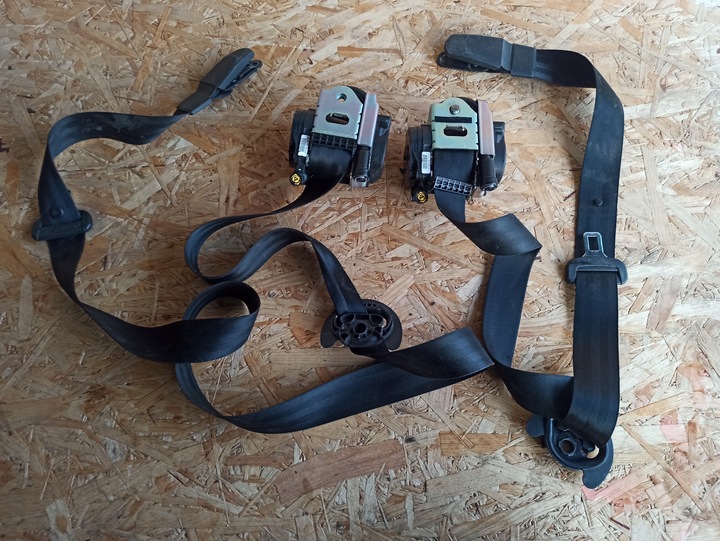 фото №1, Pas безопасности szelka audi a4 b9 8w0857706 /05