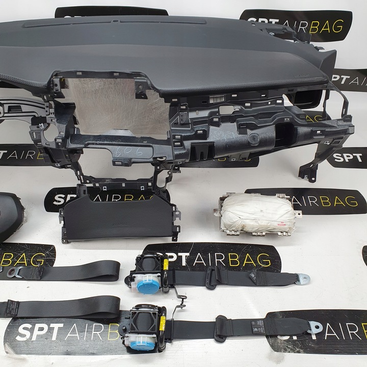 фото №4, C-hr панель консоль подушки ремни подушка безопасности