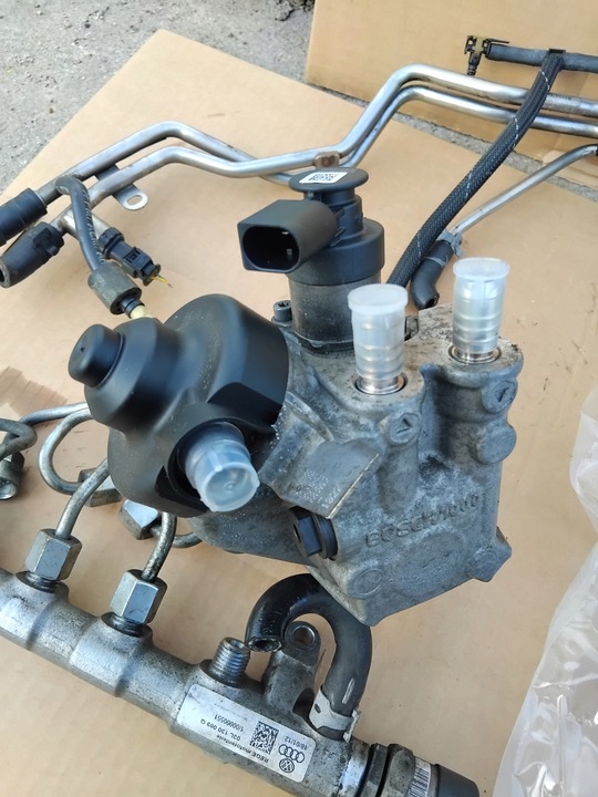 фото №5, Форсунки насос система топливный audi a5 8t , a4 b8 рестайлинг q5 2.0 tdi