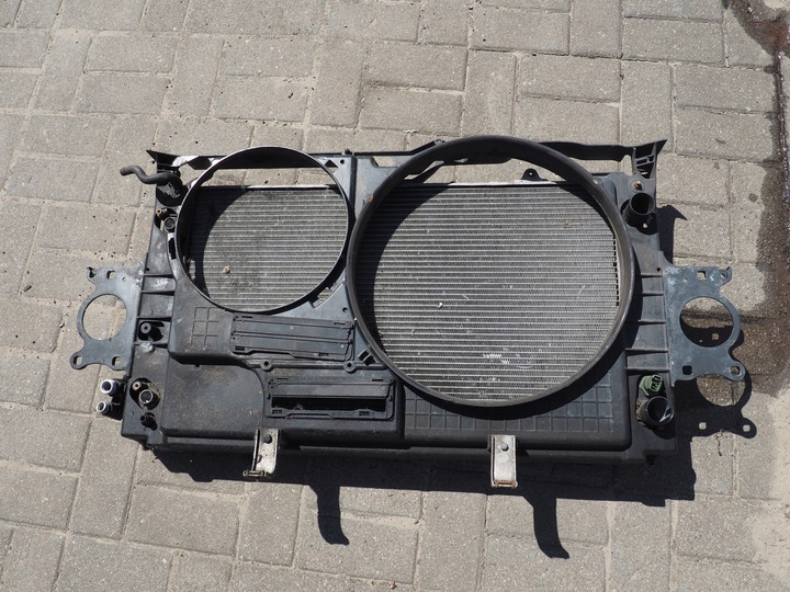 фото №5, Audi a8 d2 рестайлинг автомат 3,7 бензин радиаторов воды 4d0121251r оригинал