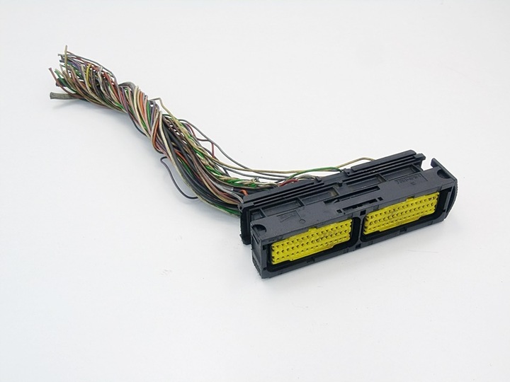 фото №1, Штекер разъём 1.4 1.6 8v logan i sandero thalia clio 2 kangoo megane i