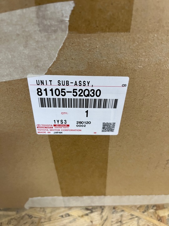 фото №12, Lexus lbx 2024 org 81105-52q30 led фара передняя перед сторона правая идеальное состояние