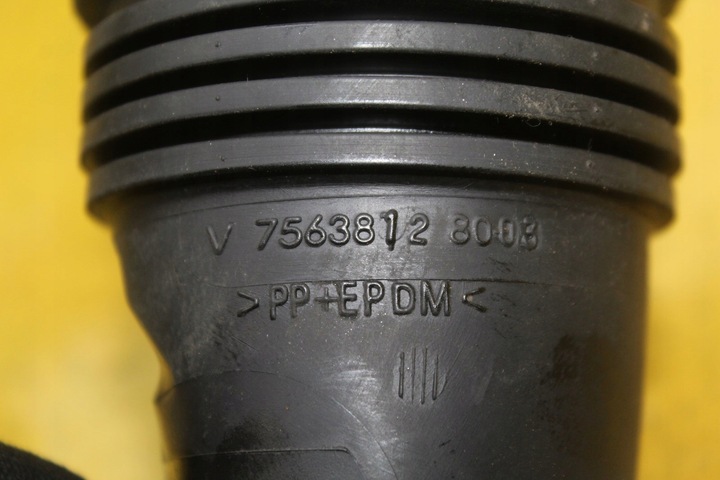 фото №6, Труба воздуха v75638128003 peugeot 308 1.6 vti