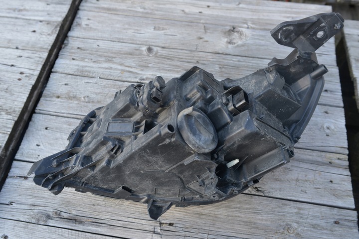 фото №12, Фара лампа права peugeot 208 90200108