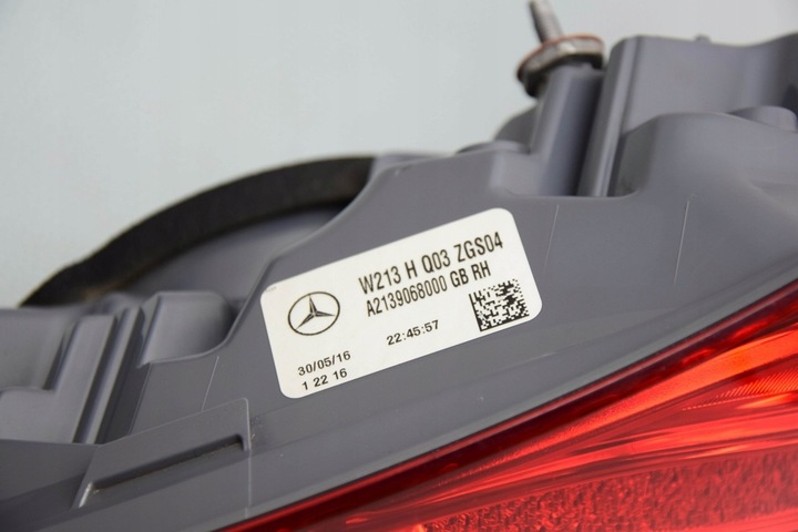 фото №10, Комплект лампа задних mercedes-benz e w213 w2139067900 3.0l дизель 190kw