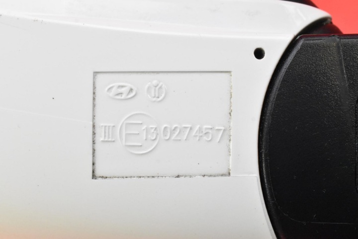 фото №8, Дзеркало ліве tcw eu 876102y070 hyundai ix35 1 i 09-13 8 pin