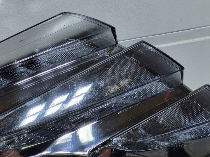 фото №12, Hyundai tucson n-line iv 4 лампа перед права led 92208-n7100