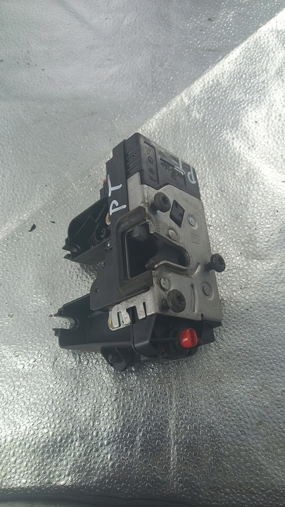 фото №1, Замок правые зад opel vectra c 2.2b 03r sedan