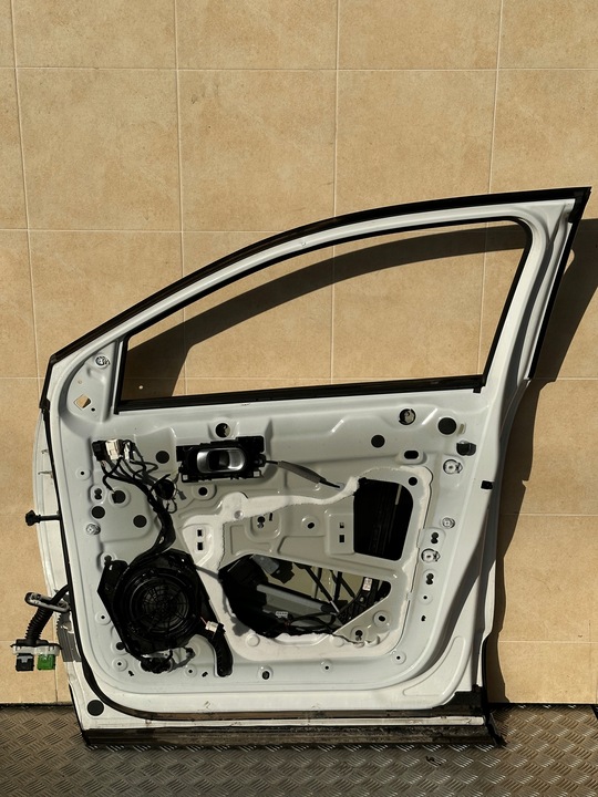фото №4, Дверь правые комплектные citroen c5 aircross