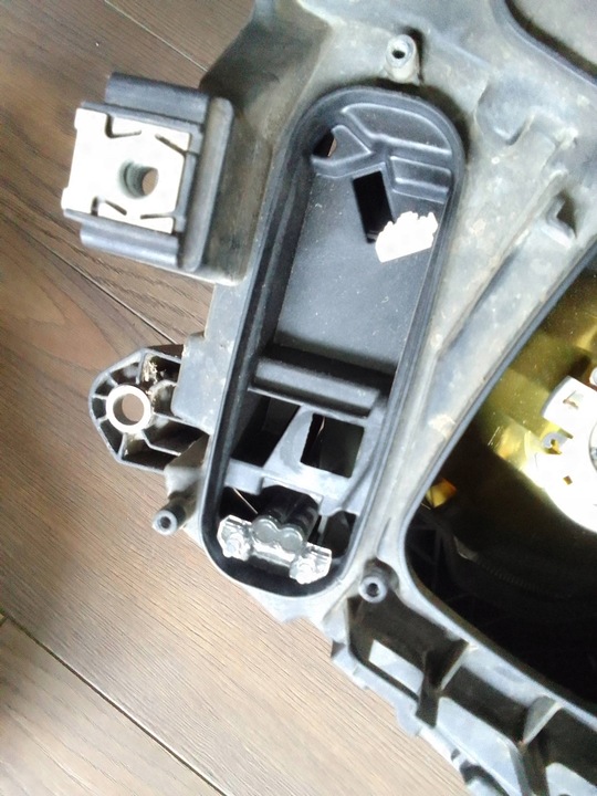 фото №9, Лампа фара правый чёрный volvo fmx 84170200