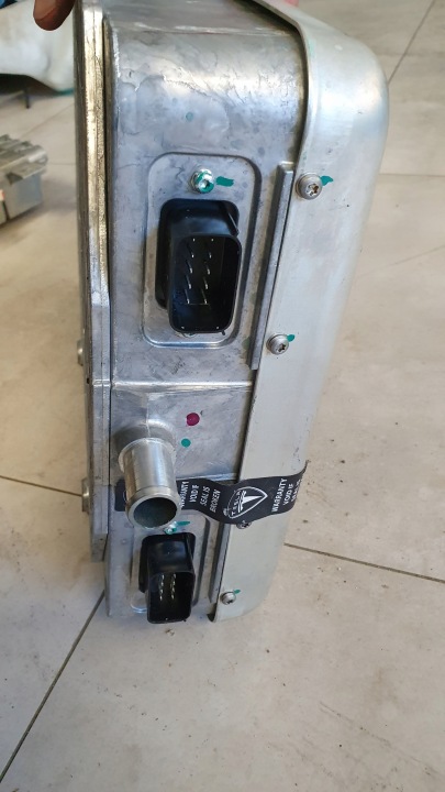 фото №7, Tesla s 13r модуль блок управления  зарядки 1014963-00-c