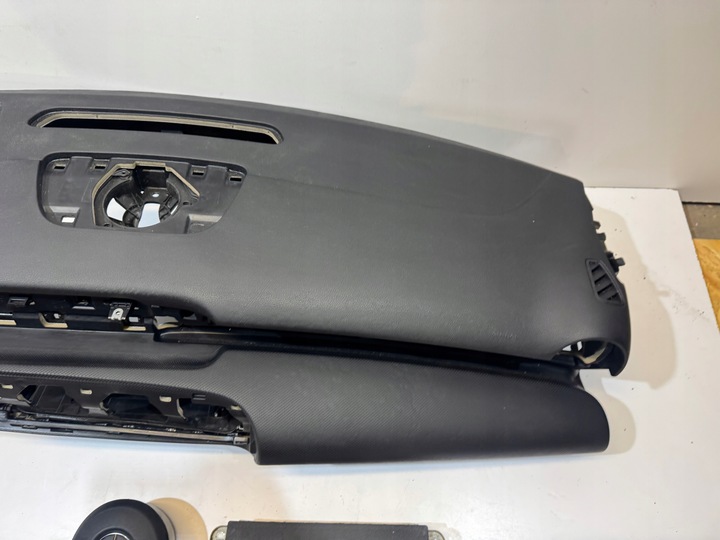 фото №7, Mercedes клас a w177 рестайлінг консоль панель подушка безпеки