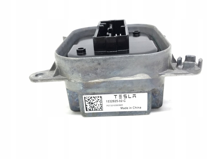 фото №3, Tesla 3 рестайлинг y преобразователь модуль led 1532925-02-c