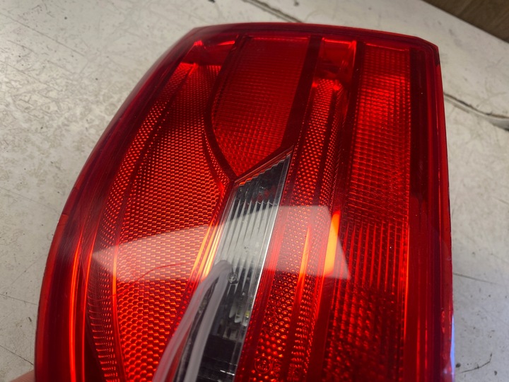 фото №13, Vw jetta лампа праві зад w кришка багажника