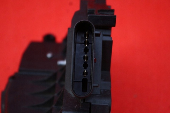 фото №5, Замок дверь правые перед переднее eu 8a6a-a21812-bf ford fiesta mk7 5d 08-17