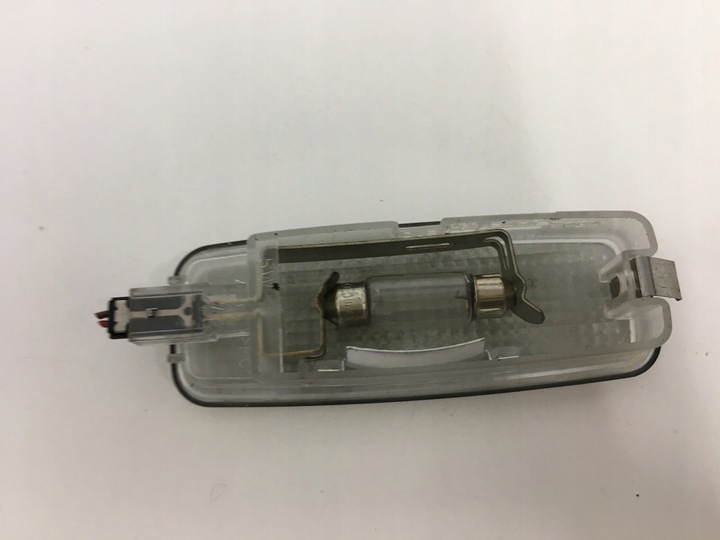 фото №13, Audi лампа освітлення кабіни 8l0947105a