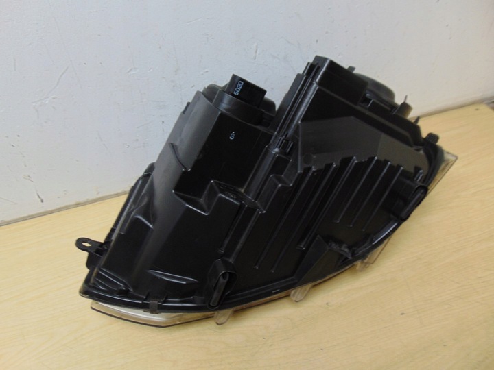 фото №11, Лампа права vw multivan t5 оригінал 7e1941016c