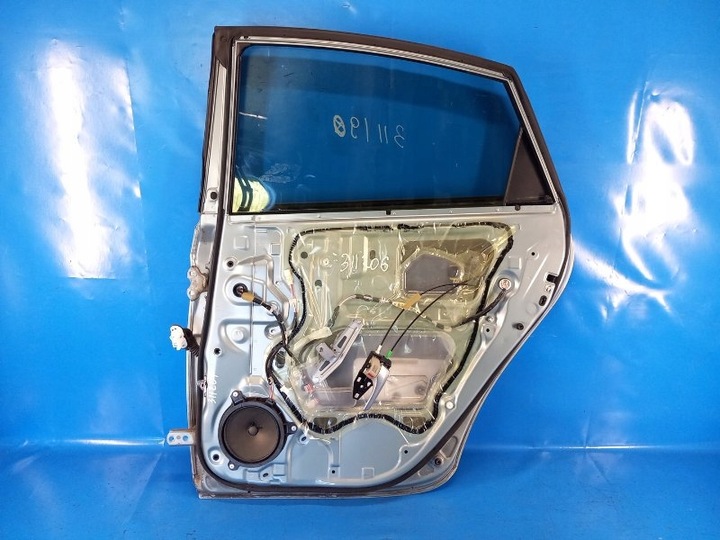 фото №8, Дверь задние правые toyota prius iii 3 6700347090