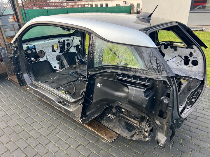 фото №8, Bmw i3 l01 кузов кузов крыша крыло лонжерон b72 стекло панорама