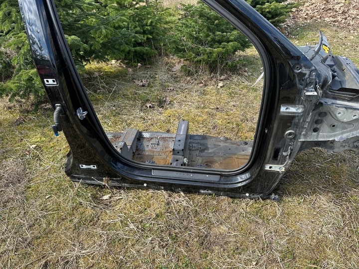 фото №2, Volvo xc40 четверть фартук лонжерон порог правый стойка a b