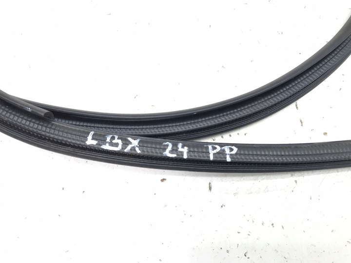 фото №2, Lexus lbx 2024 прокладка кузовная дверь правые перед передних