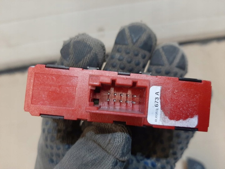 фото №2, Audi q3 перемикач drive esp 8u0959673a