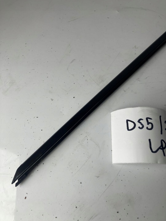 фото №2, Планка накладка двері лівий перед #2 citroen ds5