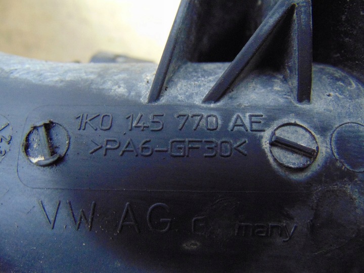 фото №8, Труба воздуховод воздуха vw caddy iii 2.0 tdi 1k0145770ae