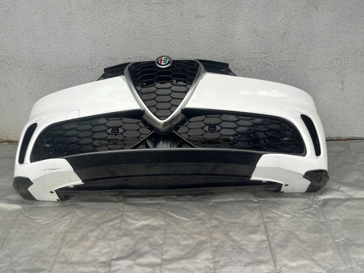 фото №11, Alfa romeo tonale бампер передний комплектный 4 x pdc 2023-