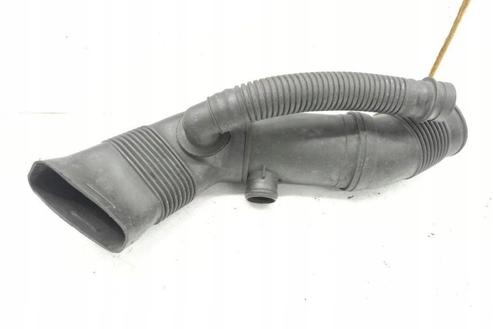 фото №7, Труба воздуха bmw 5 touring e39 4809077901 2.93l дизель 1999