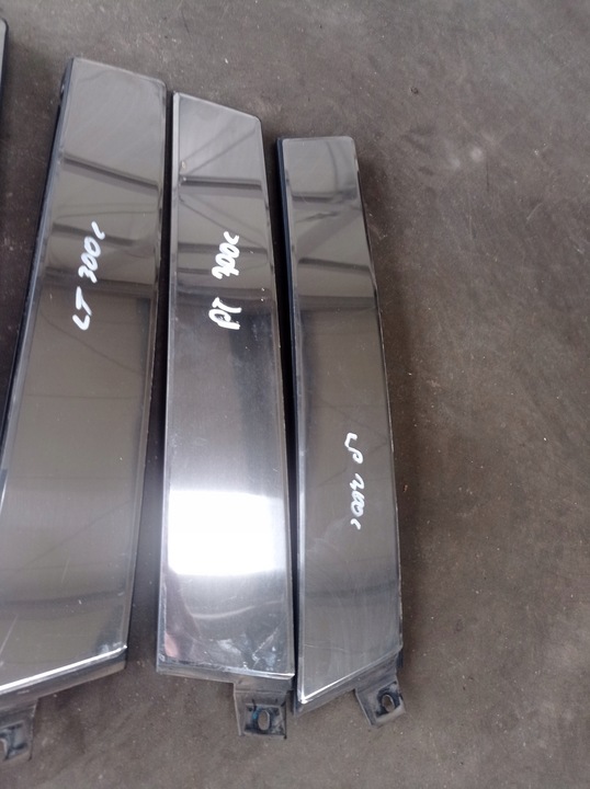 фото №4, Chrysler 300c планка хромированная дверь комплект