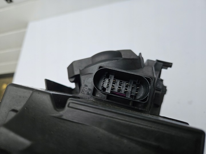 фото №16, Лампа левая bixenon поворотный audi a4 s4 b7 белый поворот фара левый