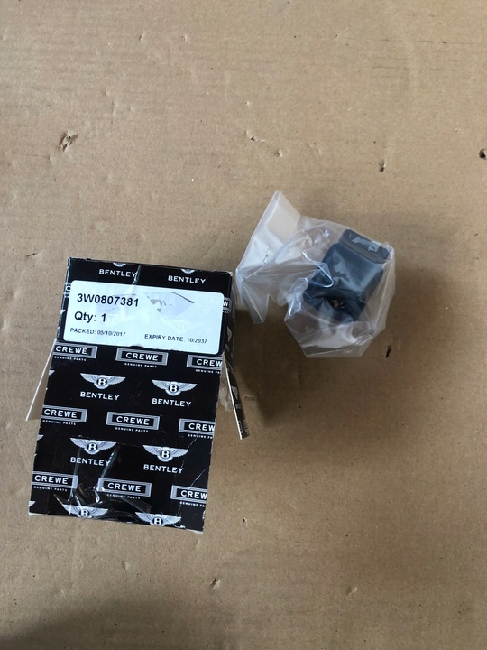 фото №1, Bentley continental gt gtc корпус камеры зад новая