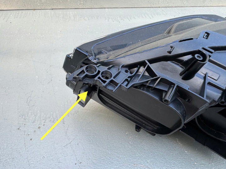 фото №8, Vw arteon 17r- лампа права передня правий перед 3g8941036