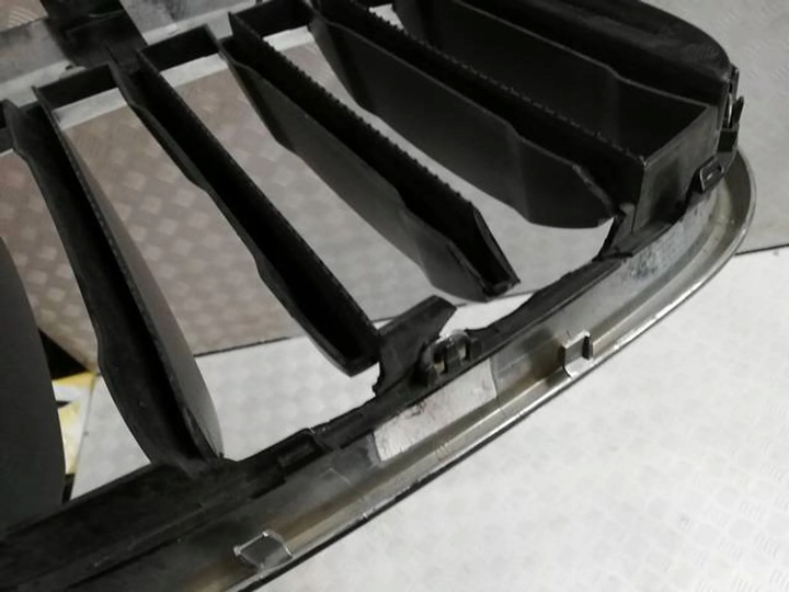 фото №8, Qq левая решётка радиатора решётка bmw 3 f30 f31 192976-10