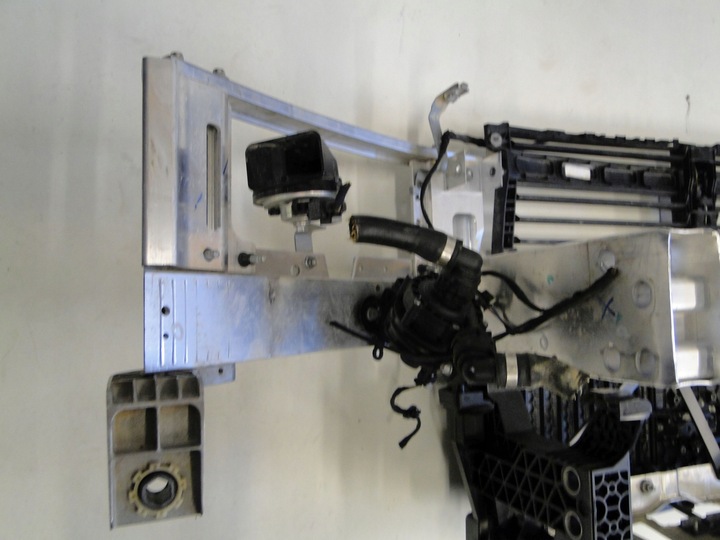 фото №11, Mercedes pas переднє радіатор комплект glc 254 x254 гібрид гібрид