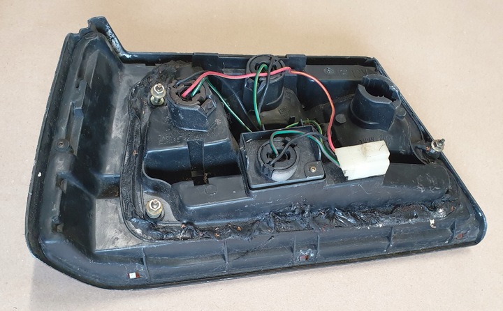 фото №10, Лампа задняя правый зад nissan sunny ii n13 оригинальный номер eu