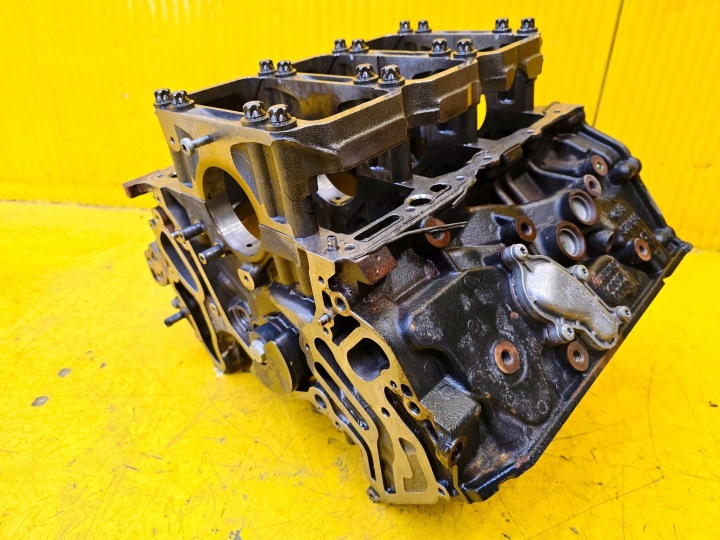 фото №13, Audi a4 b9 8w 3.0 tdi блок  двигуна crt