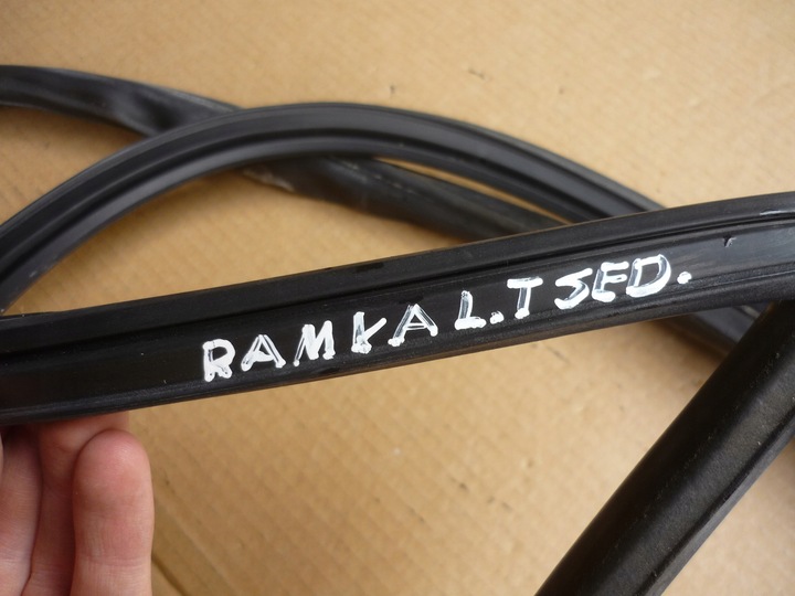 фото №10, Прокладка рамки дверь левый зад audi a4 b6 b7 sedan оригинал красивая