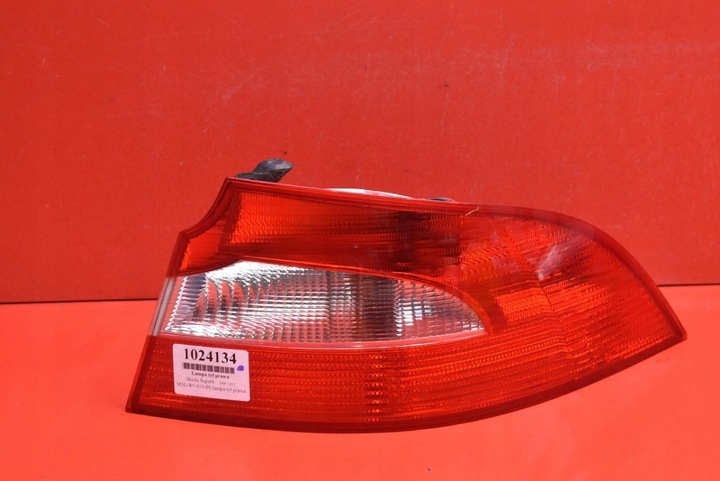 фото №1, Лампа права зад задня 3t5945096 skoda superb 2 ii hb 08-13