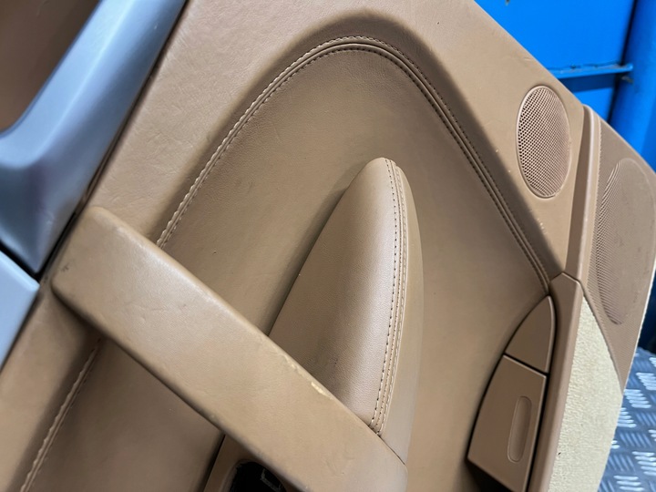 фото №10, Porsche cayenne s i 7l обивка дверь левый зад