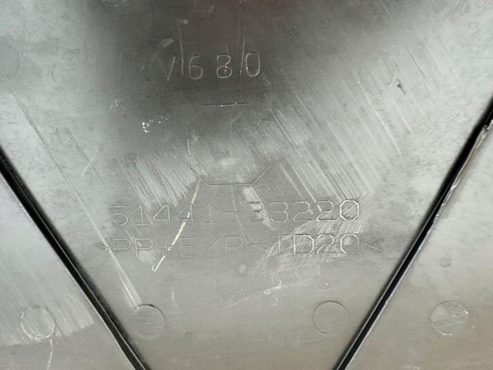 фото №11, Toyota camry viii 8 17r- защита плита pod бампер перед 51441-33220