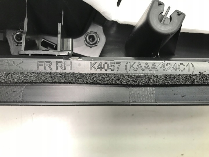 фото №9, Mazda cx-60 cx60 2024 боковина обивка правые перед передних kaaa-424c1