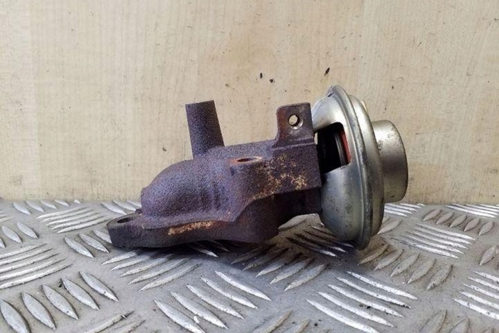 фото №8, Клапан egr toyota avensis _t22_ 2580027010 2.0l дизель 81kw 2002