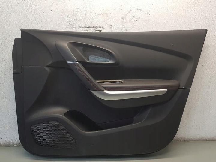 фото №1, Обивка дверь правые перед kadjar 809008281r