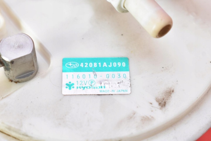 фото №6, Датчик уровня топлива 42081aj090 subaru outback 4 iv 2.0 150 km 09-12