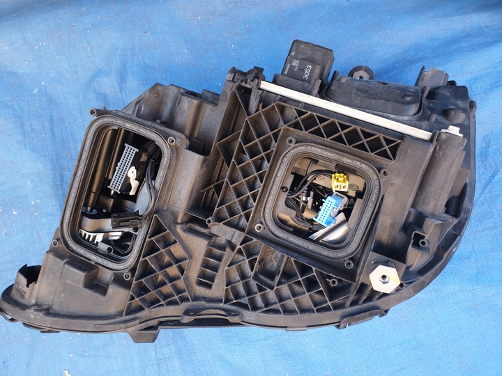 фото №7, Mercedes e-klasa w212 рестайлинг лампа передняя правая