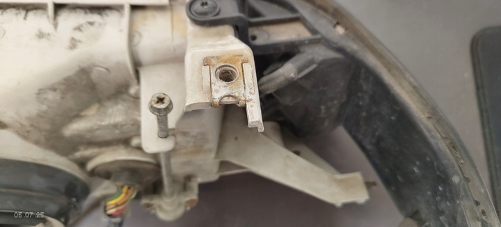 фото №7, Лампа правая toyota carina ii 2 87-92 + лампа габаритная бесплатно